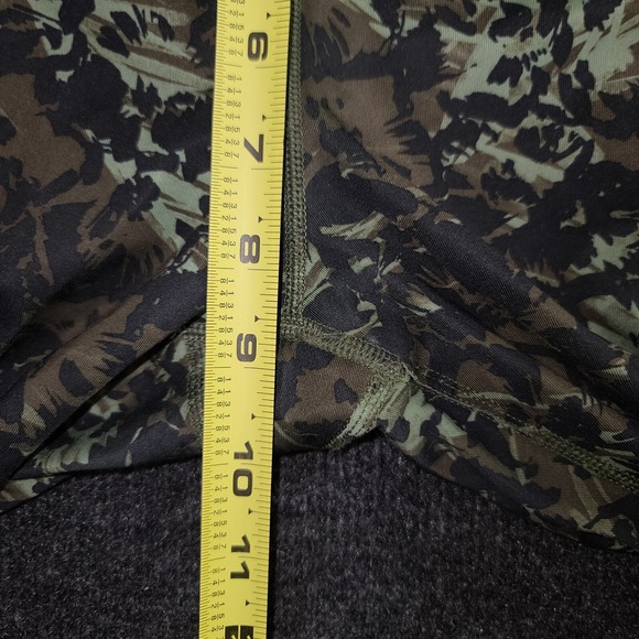 Lululemon‎ Stop at Nothing Crop leggings Size 8 Fleur Olive Fatigue Green Black - Picture 3 of 10